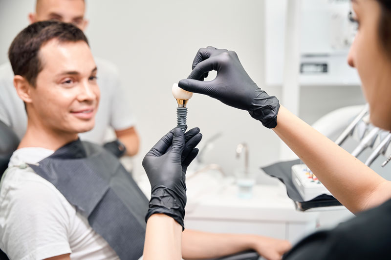Dental Implants Review: Expert Insights and Essential Considerations for a Lasting Smile